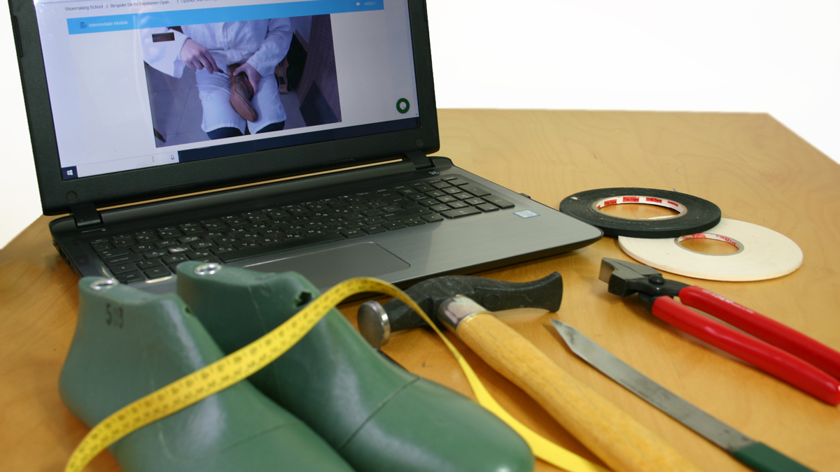 Shoemaking tools and analog workspace