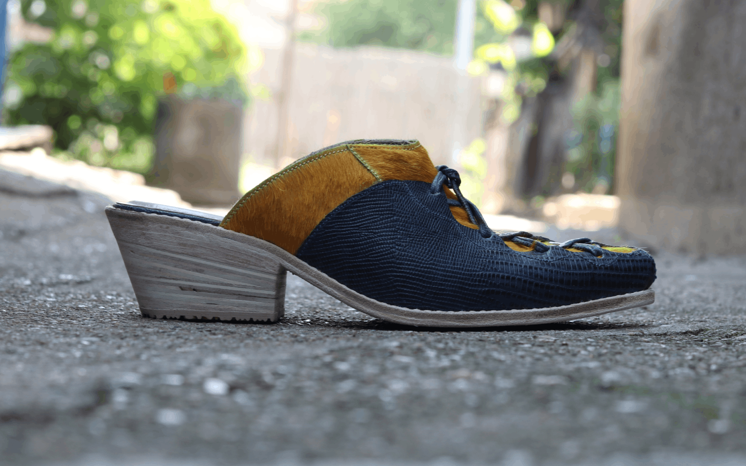Laura Clog Alternate Profile